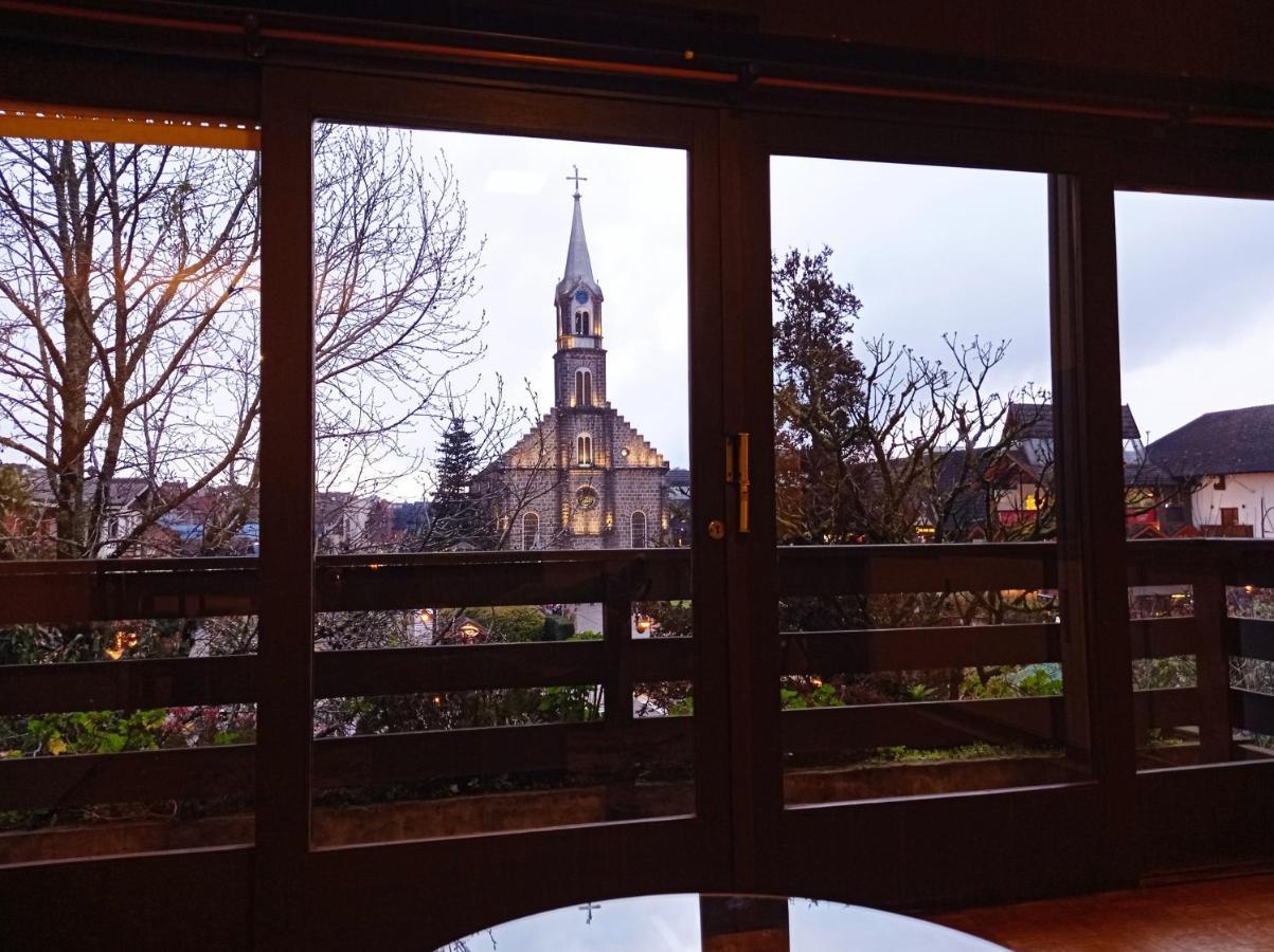 3 Quartos Na Mais Incrivel Localizacao De Gramado Luaran gambar